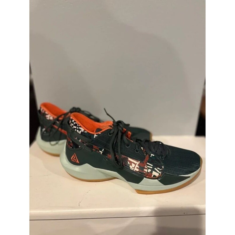 Nike Zoom Freak 2 Basketball Shoes - Dark Green / Orange / Light Mint, Size 11.5